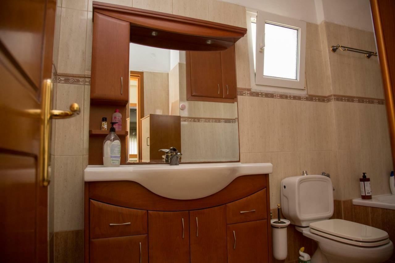 Veta'S Spacious Central Apartment Széresz Kültér fotó